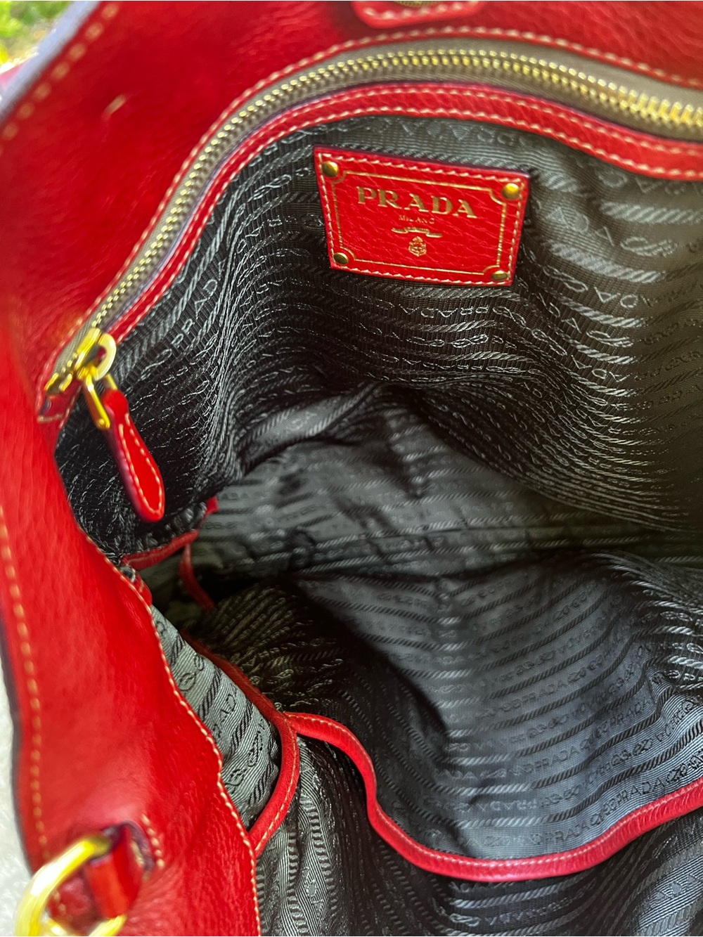 PRADA DARK RED VITELLO DAINO LEATHER LARGE CROSSBODY/TOTE BAG - Picture 5 of 17